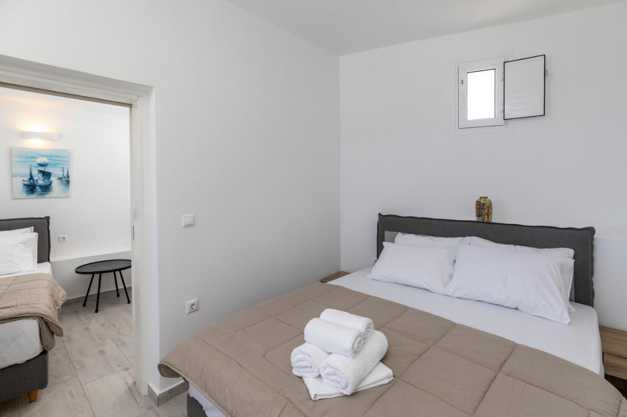 Villa Ostrich Fira  Bagian luar foto