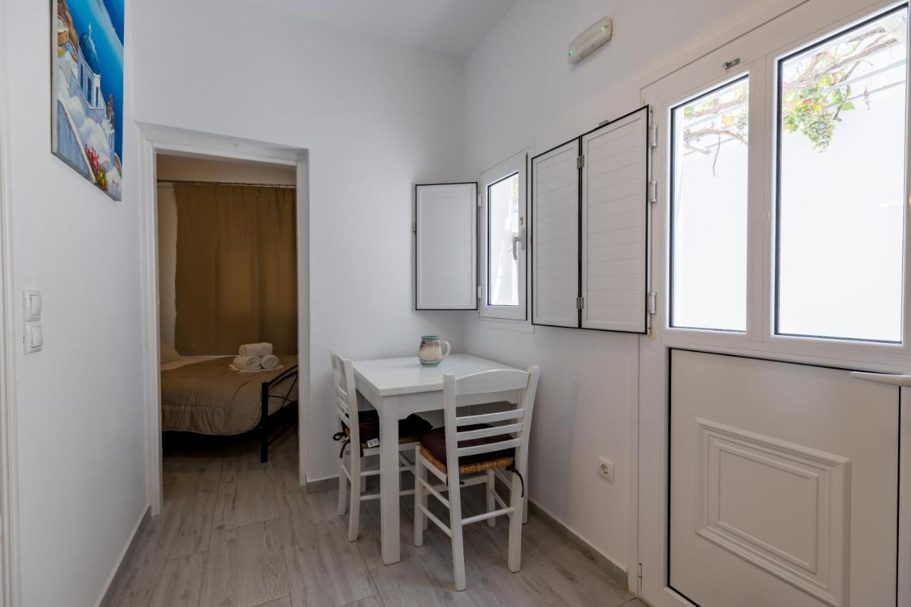 Villa Ostrich Fira  Bagian luar foto